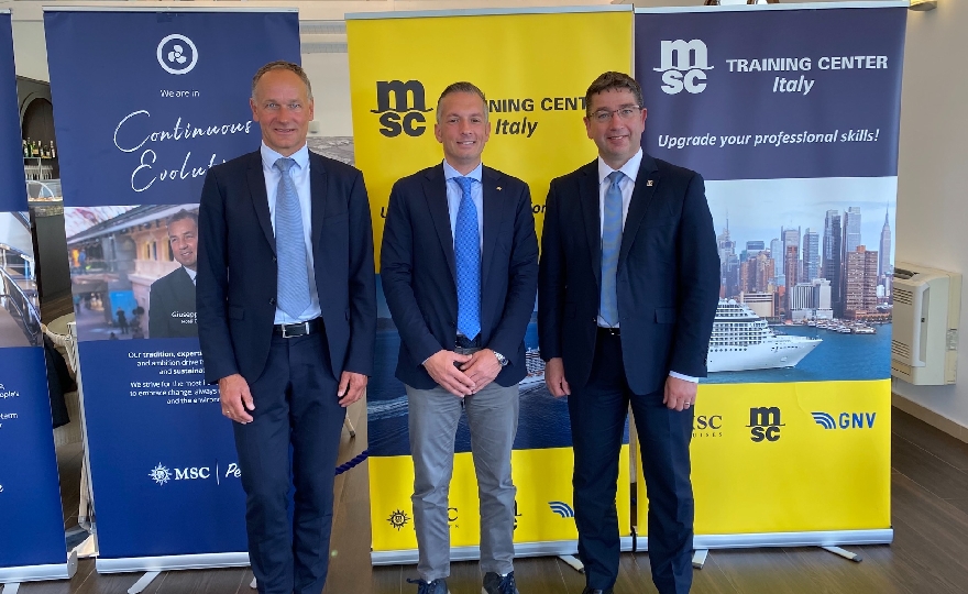 LR, SDARI and MAN Energy Solutions join forces on ammonia dual-fuel containership for Mediterranean Shipping Company